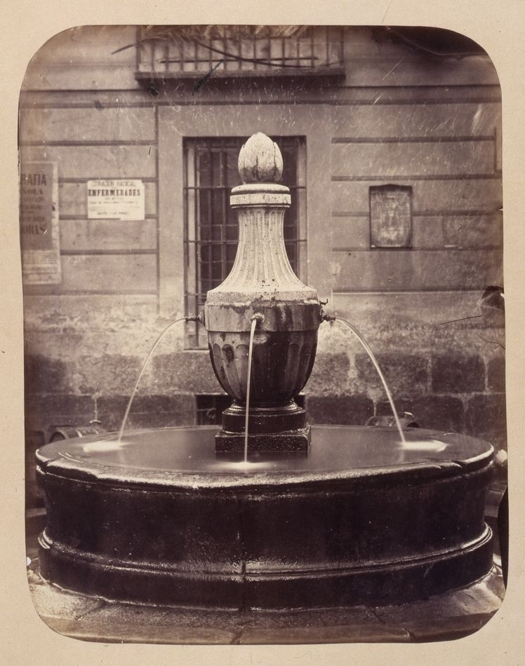 1864, Fuente vecinal en la Corredera de San Pablo